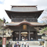 阿蘇神社のアクセスや御朱印と蛍丸について！周辺おすすめスポットやランチも！